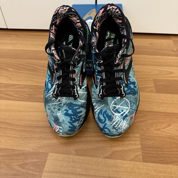 Brooks Adrenaline GTS 22 Women’s size 8.5 - Picture 3 of 7